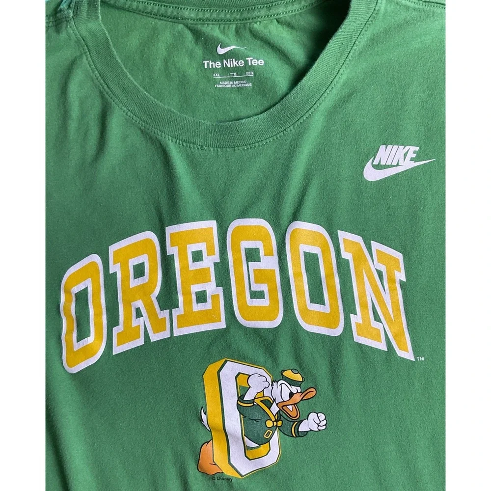 Nike T-Shirt Mens Size 2XL Green Oregon Ducks Graphic Short Sleeve T-Shirt